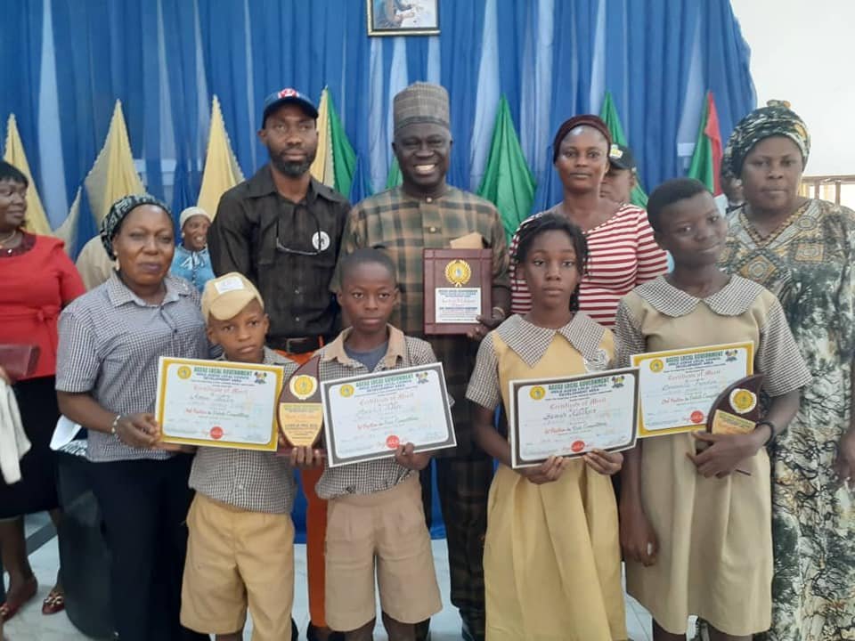 ORILE AGEGE LCDA BOSS REWARDS MAIDEN WINNERS OF SPELLING BEE AND DEBATE COMPETITIONS