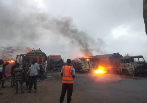 One burnt to death as vehicle catches fire on Lagos-Ibadan Expressway