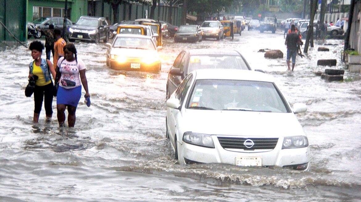 Flood: 4,885 Ogun houses submerged, FG absolves Cameroon