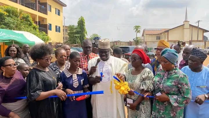 Pictorial: Hon. Johnson Babatunde donates Dual-seater desks, chairs to Orile Agege schools