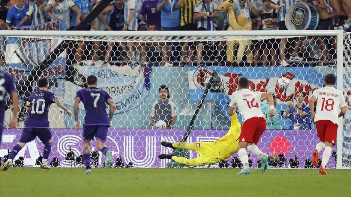 Messi misses penalty as Argentina beat Poland 2-0