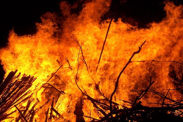 Fire razes school hostel, kills 20 children